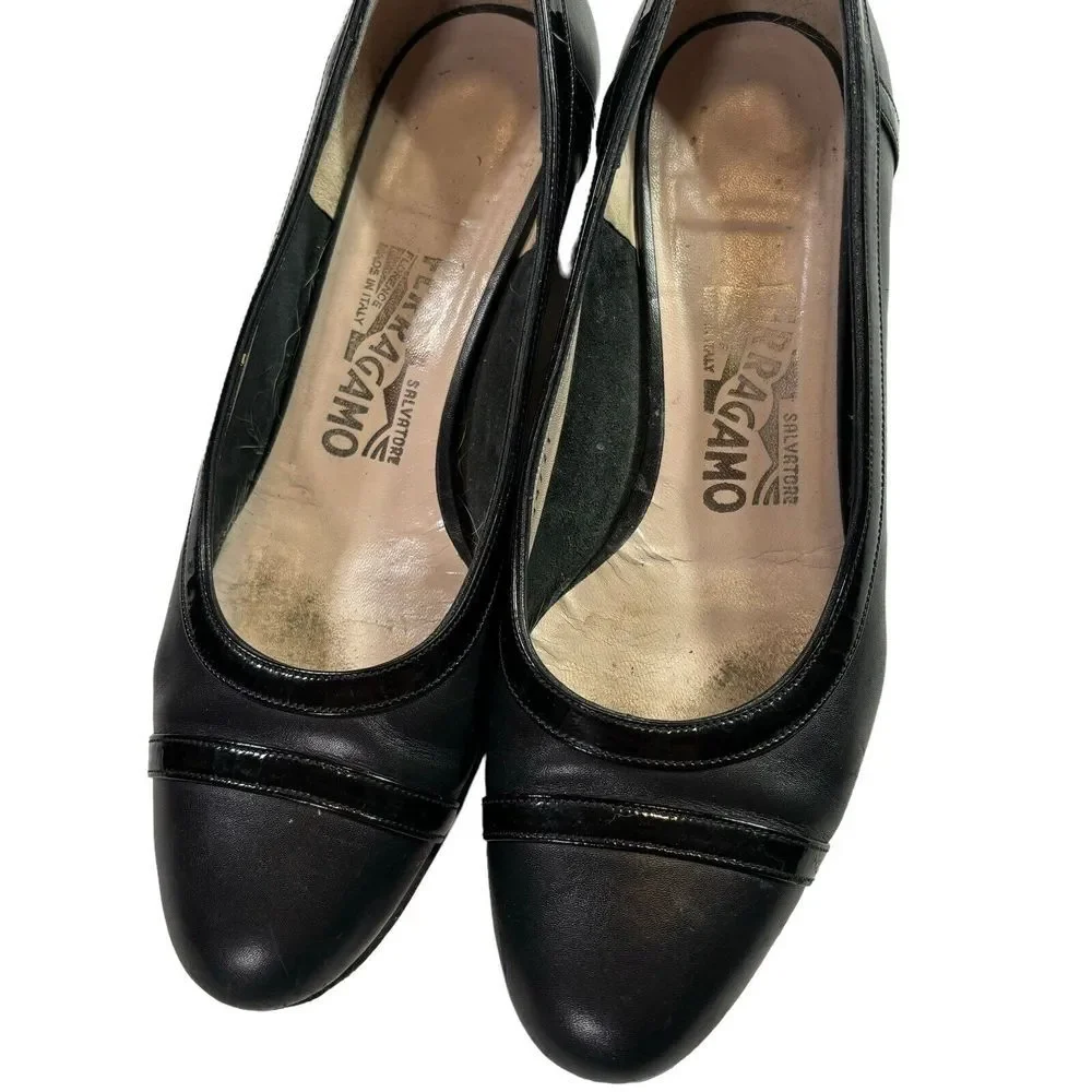 Salvatore Ferragamo Low Heel Pumps Size 6‎ C Black Fabula Leather